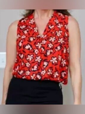 Women’s Sleeveless Lightweight Button-Down Floral Top